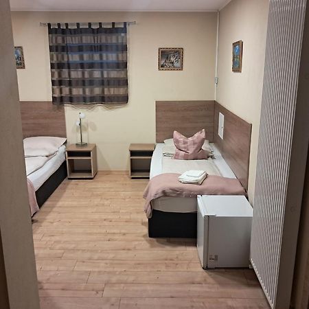Pensiunea Cupidon Tîrgu Secuiesc Extérieur photo