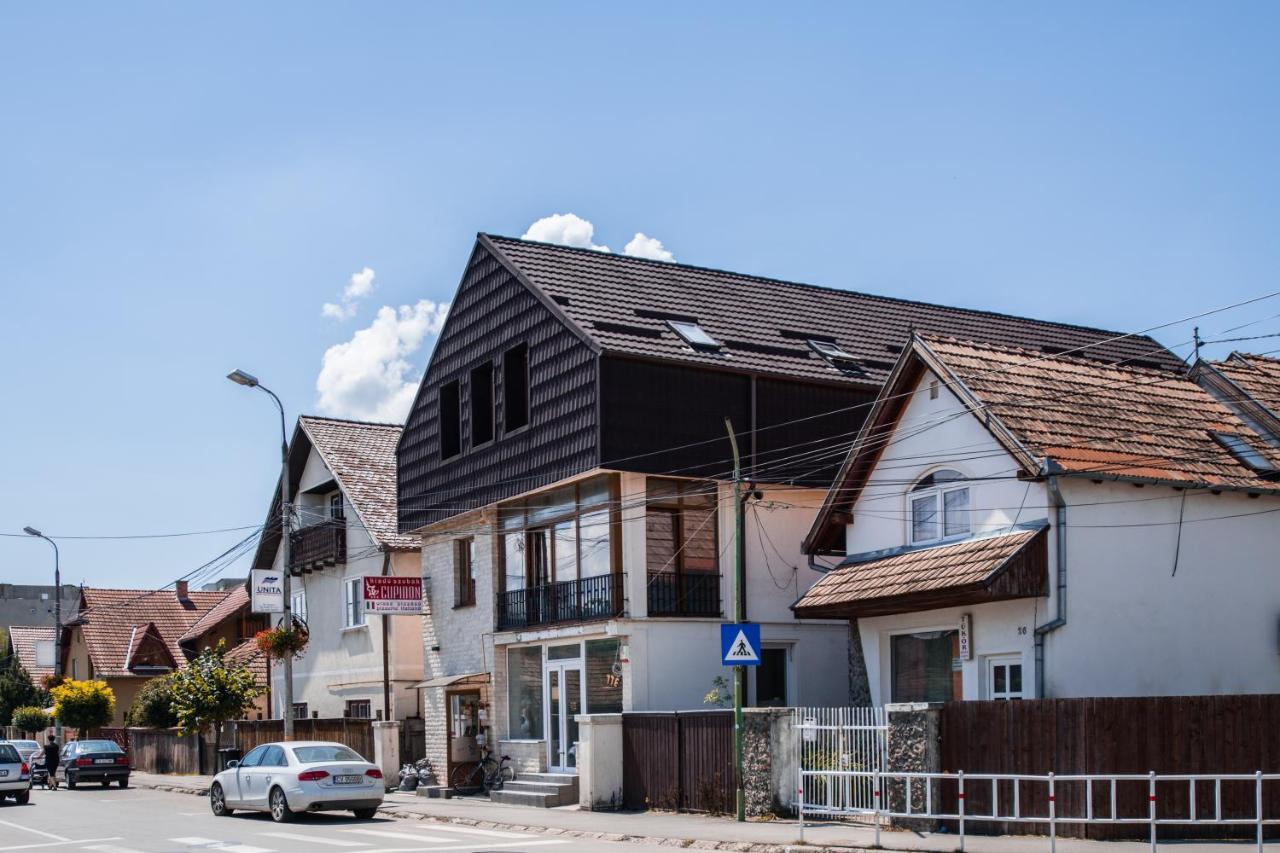Pensiunea Cupidon Tîrgu Secuiesc Extérieur photo